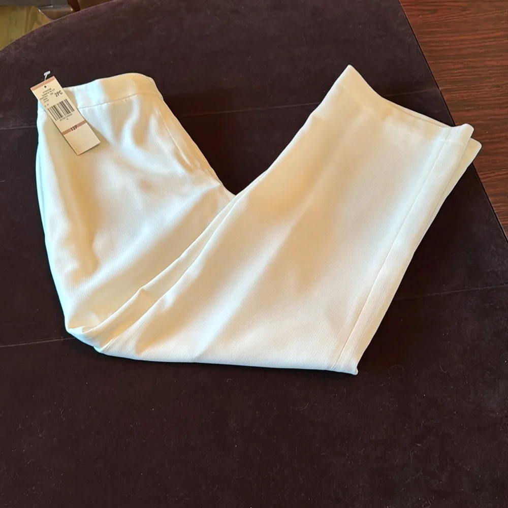 Brand New Jones New York White Lined Slacks - Picture 3 of 14